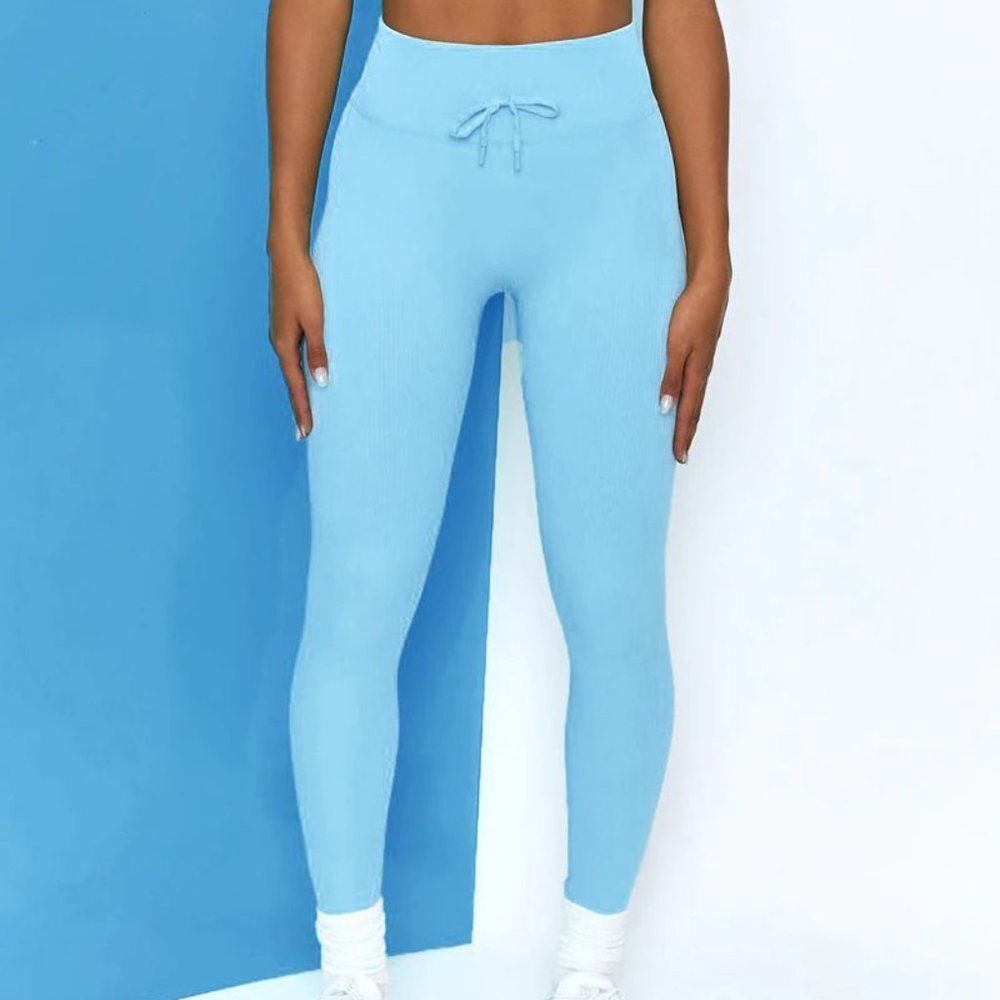 Great Quality Thick Ribbed Yoga Leggings.